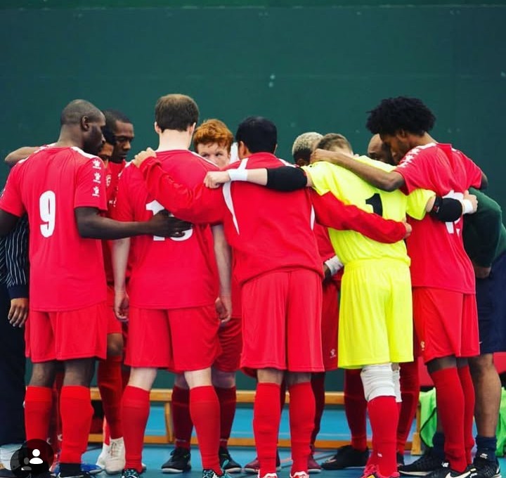 Team huddle before kick-off